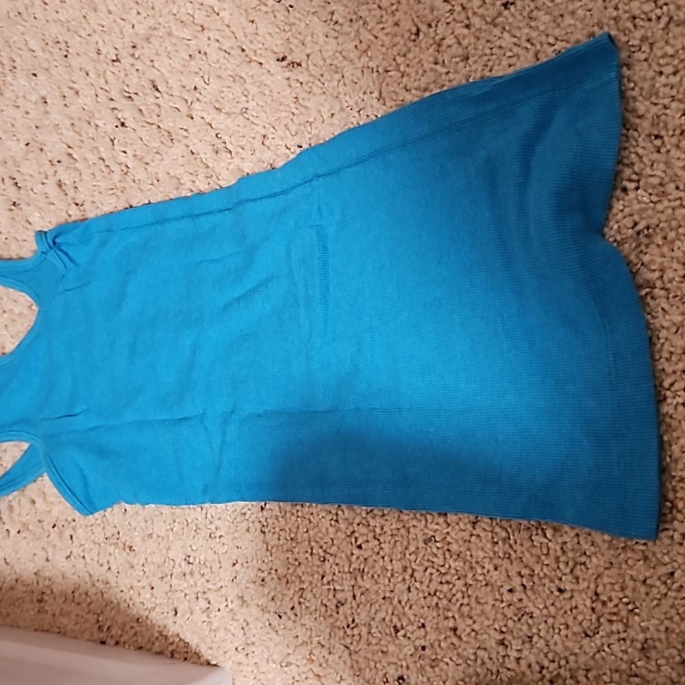 Basic Blue Tank - Picture 4 of 4
